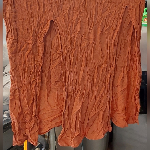 F21 rayon skirt with front slits - Picture 6 of 6